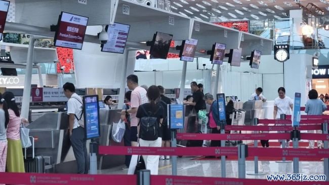 深圳暴雨中惊现“水龙卷” 激勉市民热议